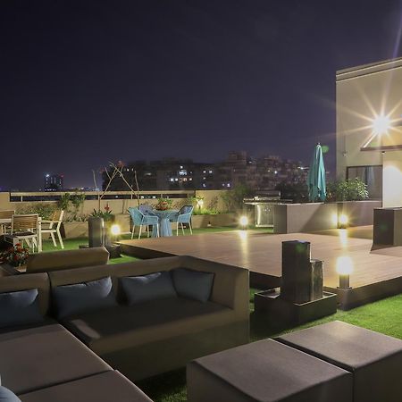 Ebony Residency Hotell Ahmedabad Eksteriør bilde