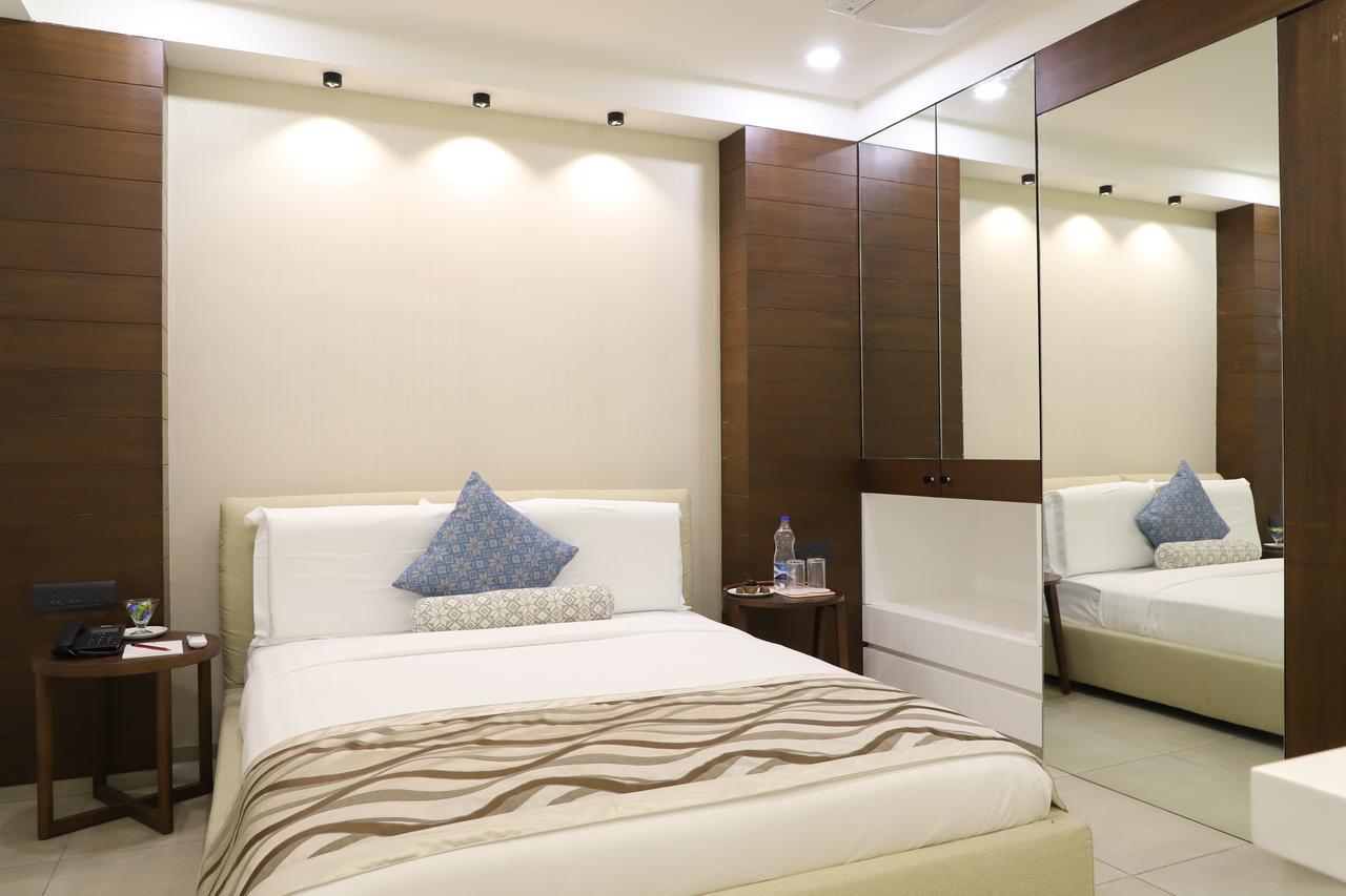 Ebony Residency Hotell Ahmedabad Eksteriør bilde