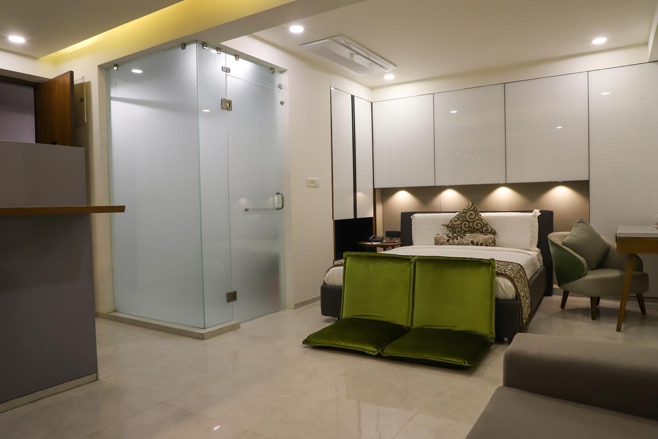 Ebony Residency Hotell Ahmedabad Eksteriør bilde