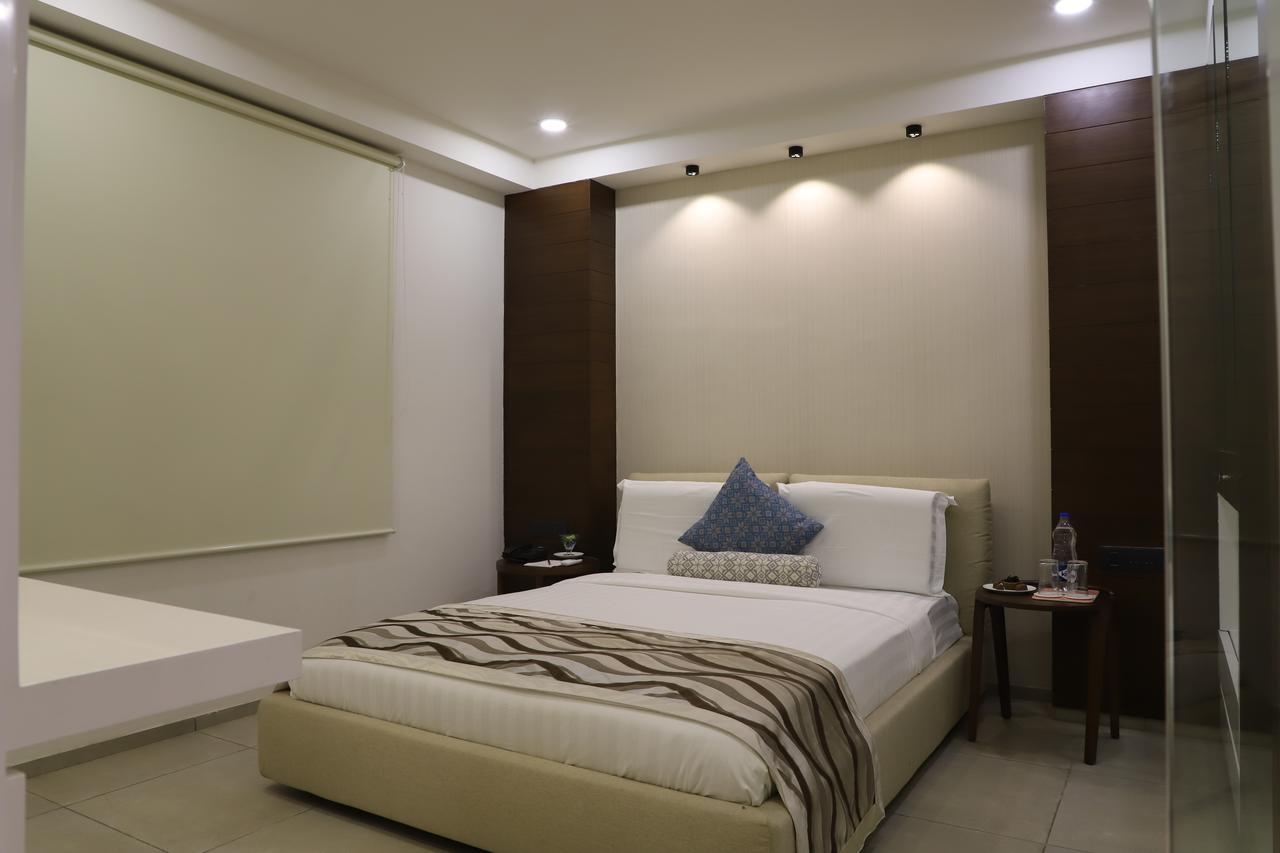 Ebony Residency Hotell Ahmedabad Eksteriør bilde