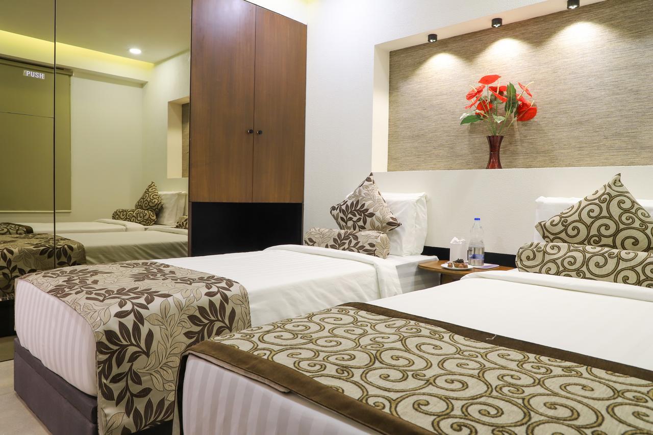 Ebony Residency Hotell Ahmedabad Eksteriør bilde