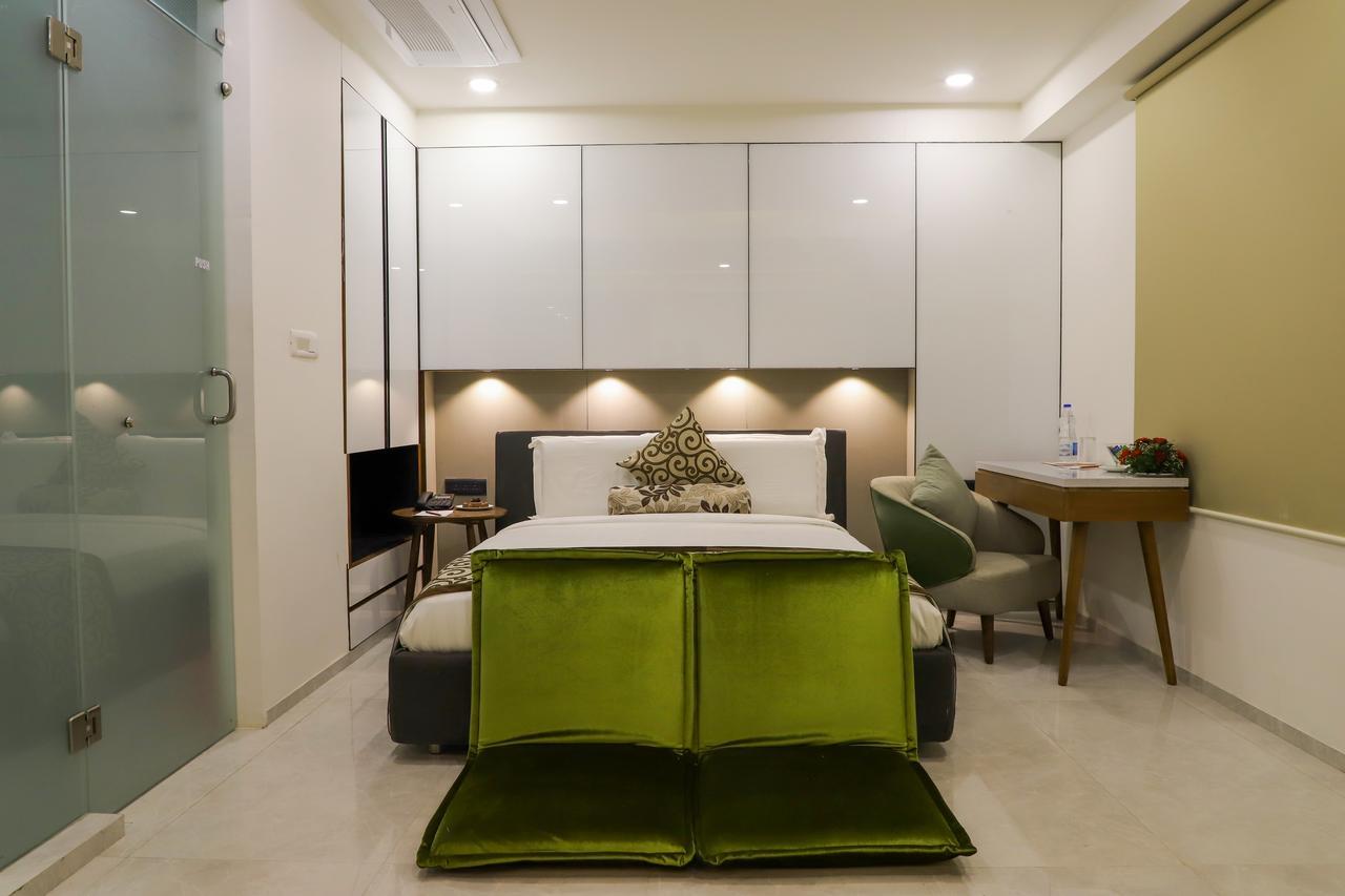 Ebony Residency Hotell Ahmedabad Eksteriør bilde