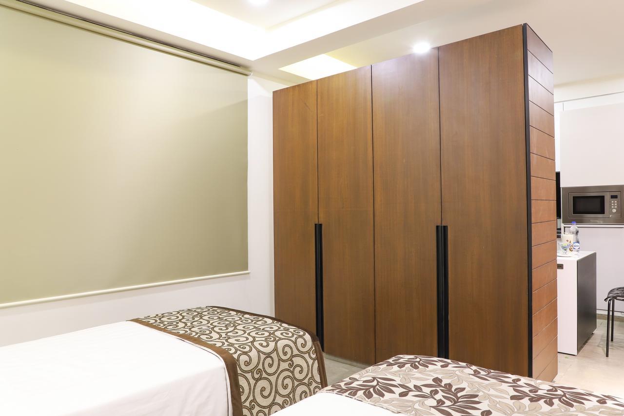 Ebony Residency Hotell Ahmedabad Eksteriør bilde