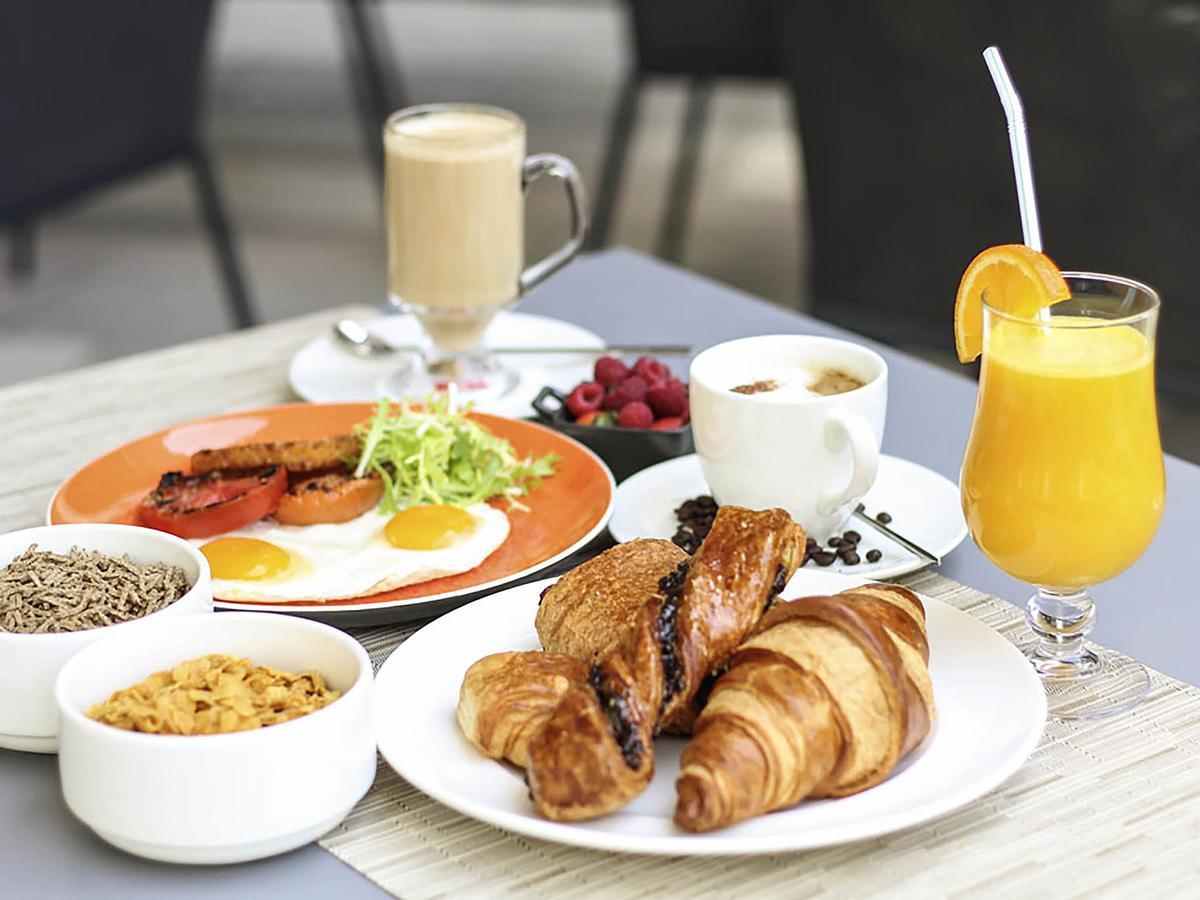 Ebony Residency Hotell Ahmedabad Eksteriør bilde
